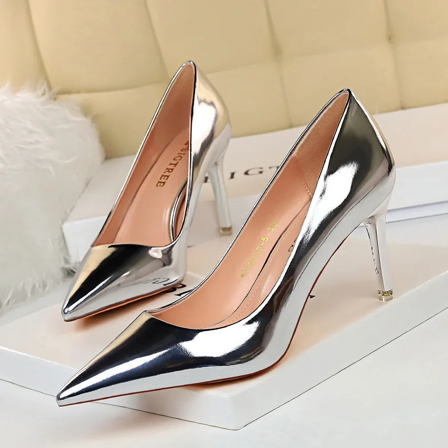 2024 Elegant Vintage Slip-On Pointed Toe Sandals for Ladies 7CM 10CM Heels Fashion Trend with Autumn & Summer Features