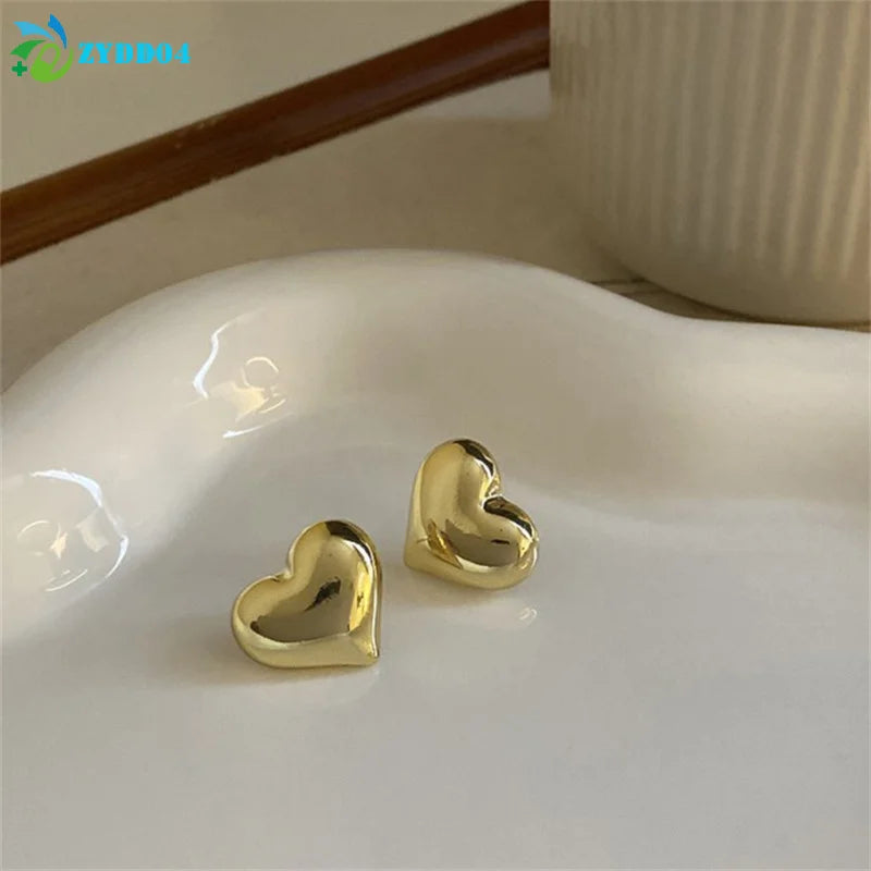 ●Minimalist Silver Color LOVE Heart Stud Earrings For Women Trendy Elegant Wedding Bride Jewelry Prevent Allergy