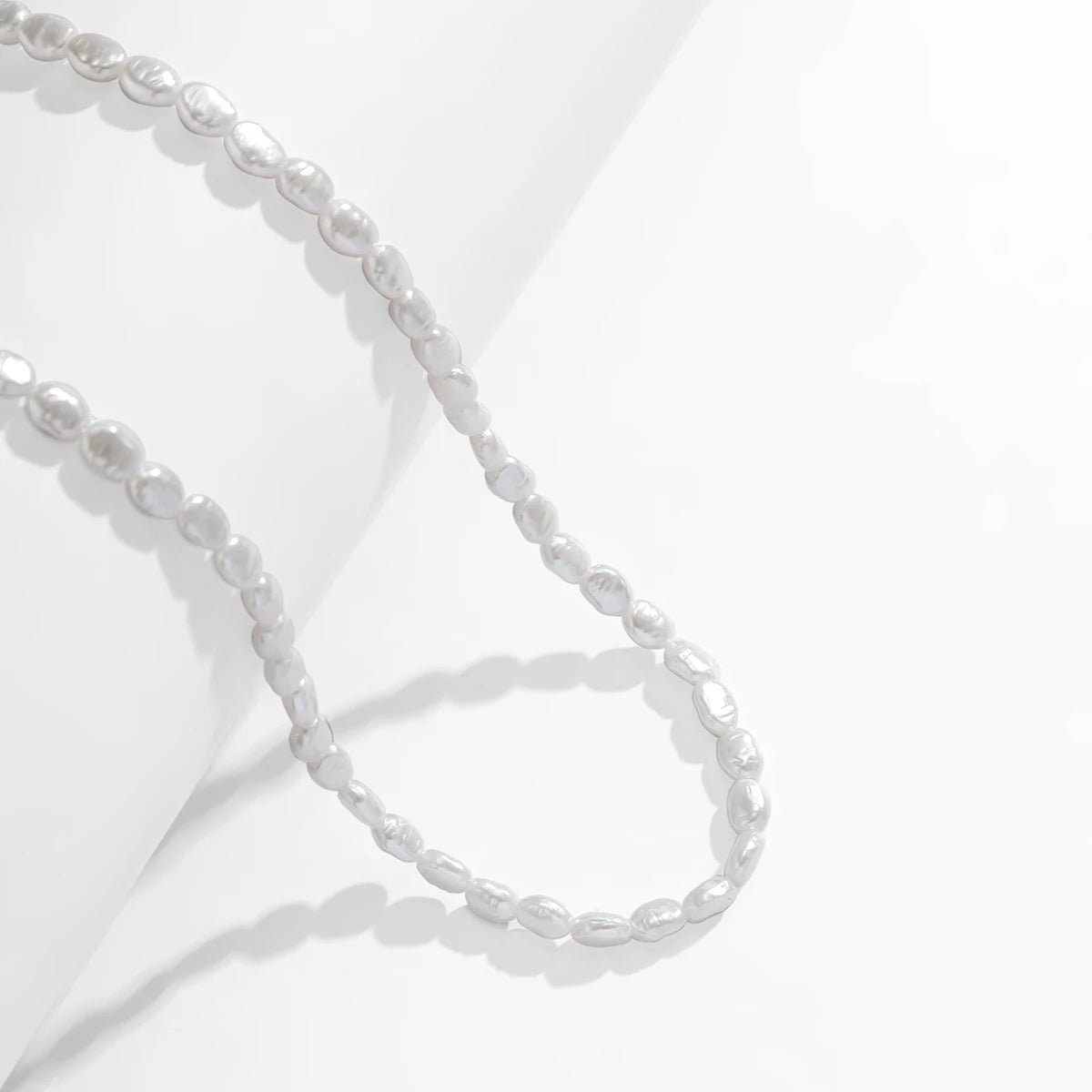 New Fashion Simple Faux Pearl Choker Necklace for Women Vintage Elegant Beaded Temperament Necklace Wedding Party Jewelry Gifts