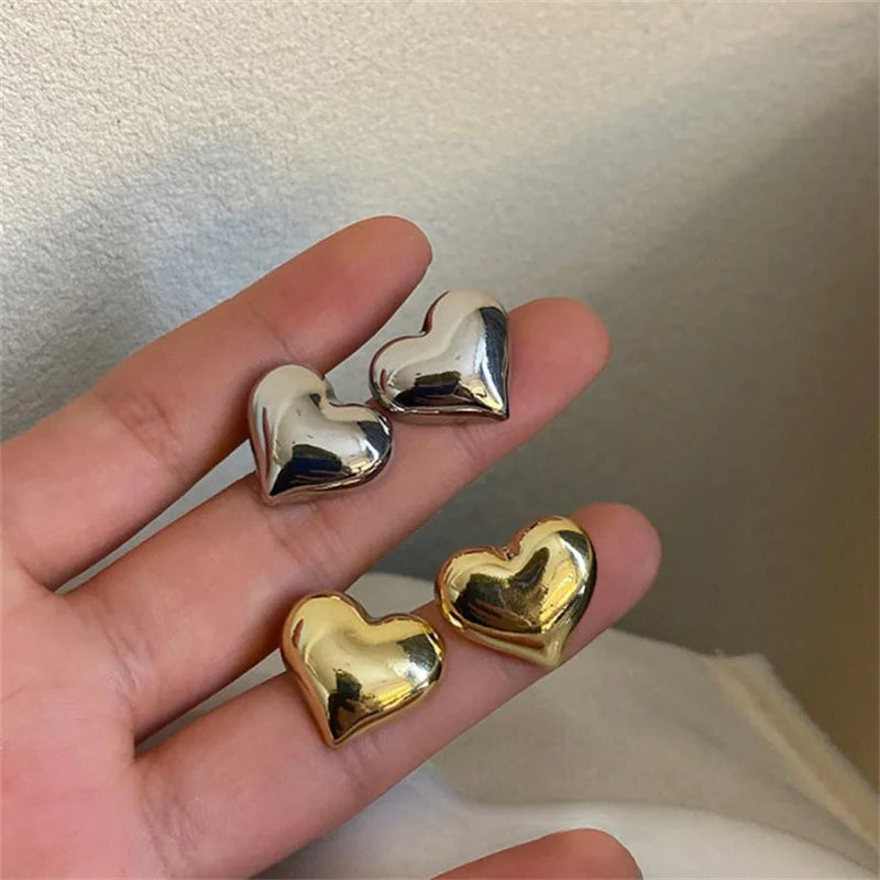 ●Minimalist Silver Color LOVE Heart Stud Earrings For Women Trendy Elegant Wedding Bride Jewelry Prevent Allergy