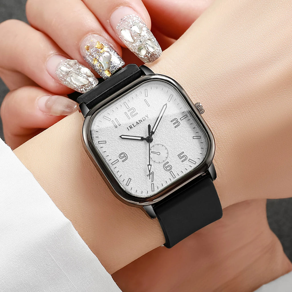 Fashion Square Women's Watch Casual Silicone Strap Quartz Watches Sports Wristwatch For Men Women Students（Without Box）