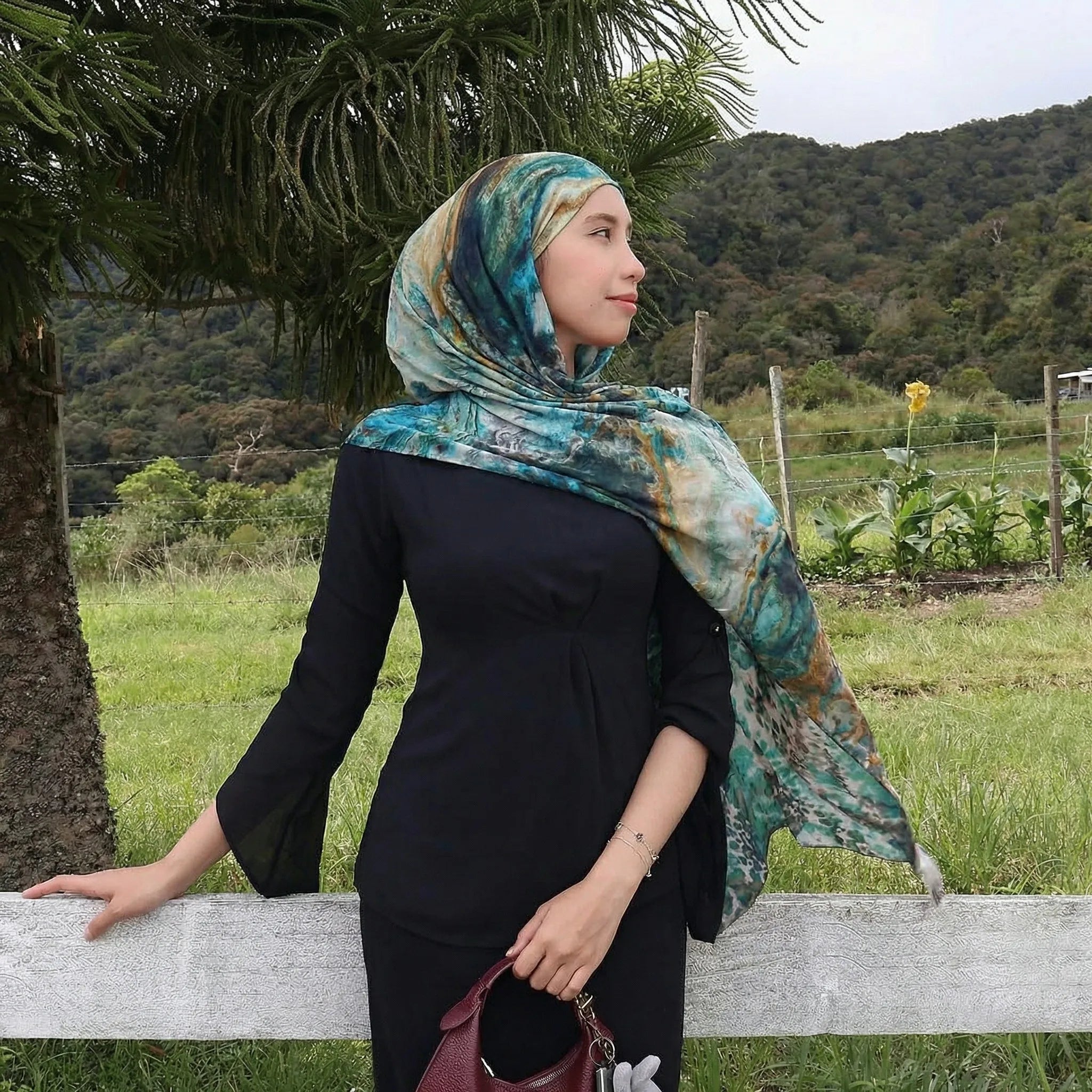 2026 Watercolor Print Hijabs for Women Muslim Wrap and Shawls Summer Modal Bandana Beach Sun Protection Foulard Headscarf