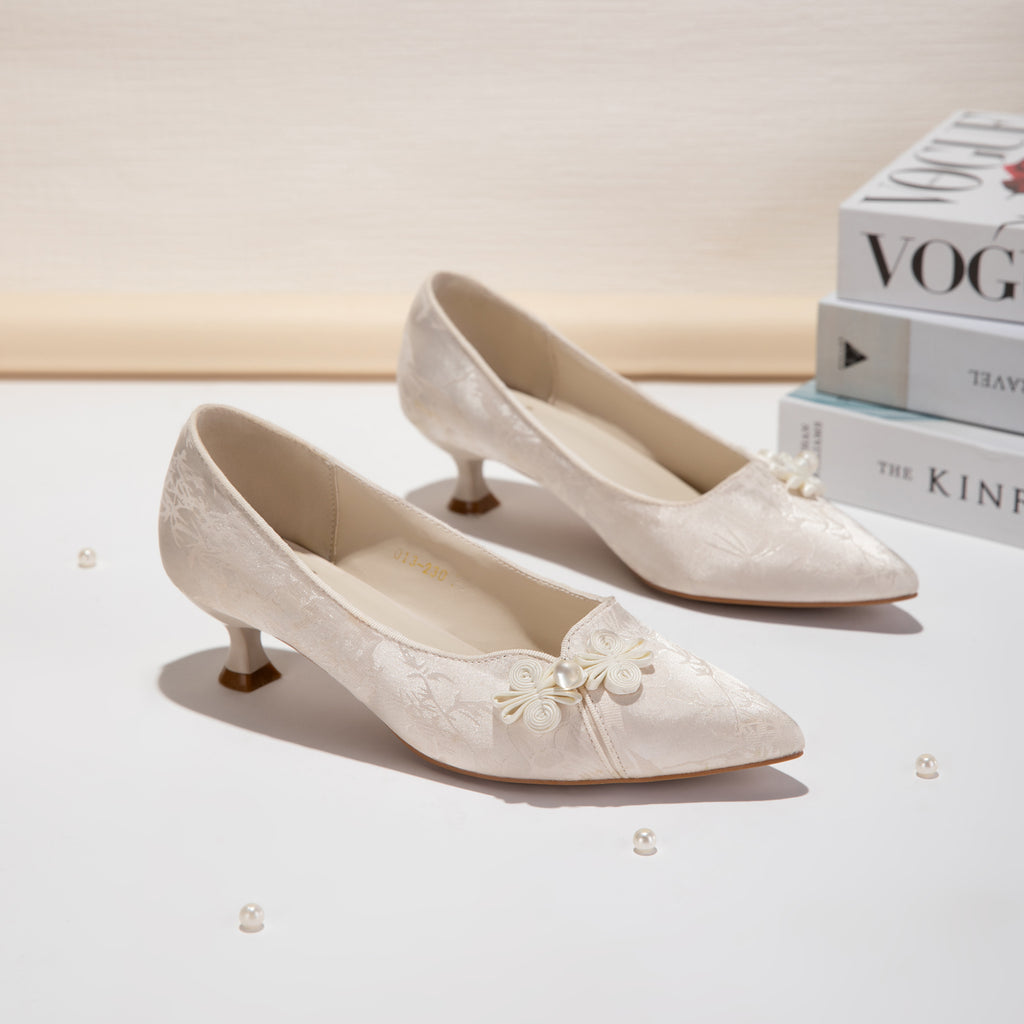 White Black Jacquard Pointed Toe Kitten Heel Pumps, Elegant Floral Accent Women's Dress Shoes  Ivory Black Wedding & Party Pumps